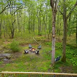 Perfect Couples Cabin Fireplace Firepit & Wine Nearby